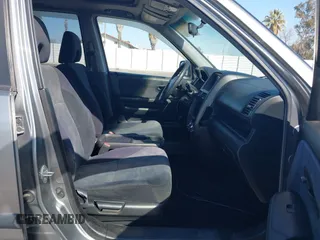 2005 Honda CR-V EX z VIN JHLRD788X5C065557, wystawiony jako IAAI lot #41773871 z przebiegiem 182 060 mil mil oraz . Historia ofert i sprzedaży dostępna na DreamBid. Obrazek 5.