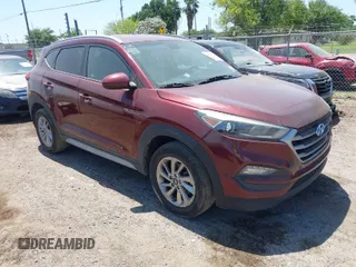 2017 Hyundai Tucson SE Plus with VIN KM8J33A42HU488186, listed as a IAAI auction lot 42015926 with 159,537 mi miles. Bid and sale history available at carsss.com. Image 1.