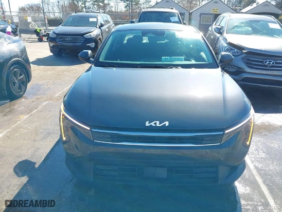 2025 Kia K4 LX with VIN 3KPFT4DE4SE026979, listed as a IAAI auction lot 41709557 with 2,339 mi miles. Bid and sale history available at carsss.com. Image 12.