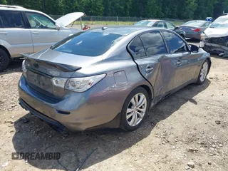 2016 Infiniti Q50 Sport z VIN JN1EV7AP2GM301676, wystawiony jako IAAI lot #42235262 z przebiegiem 81 839 mil mil oraz . Historia ofert i sprzedaży dostępna na DreamBid. Obrazek 4.