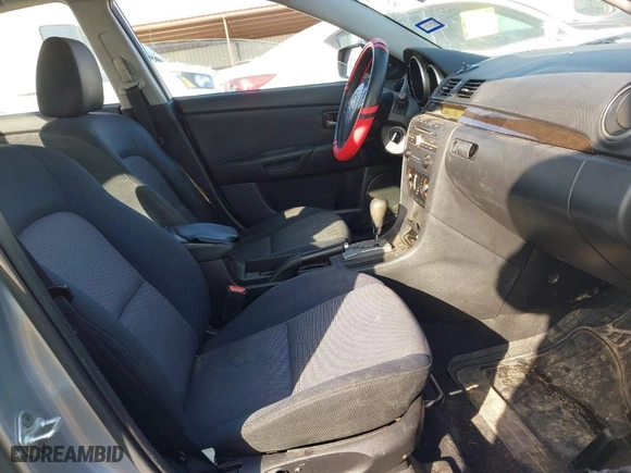 2007 Mazda Mazda3 i Sport with VIN JM1BK12F071721580, listed as a IAAI auction lot 42018938 with 141,801 mi miles. Bid and sale history available at carsss.com. Image 5.