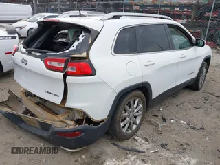 2018 Jeep Cherokee Limited with VIN 1C4PJLDB8JD620937, listed as a IAAI auction lot 42214704 with 172,090 mi miles and . Bid and sale history available at DreamBid. Image 4.