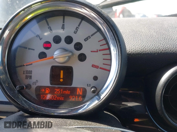 2010 MINI Hardtop S with VIN WMWMF7C59ATZ72404, listed as a IAAI auction lot 42070994 with 120,502 mi miles and . Bid and sale history available at DreamBid. Image 7.