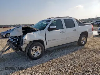 2011 Chevrolet Avalanche LS z VIN 3GNMCEE02BG223497, wystawiony jako Copart lot #59142395 z przebiegiem 213 471 mil mil oraz Szkoda całkowita • Salvage title. Historia ofert i sprzedaży dostępna na DreamBid. Obrazek 1.