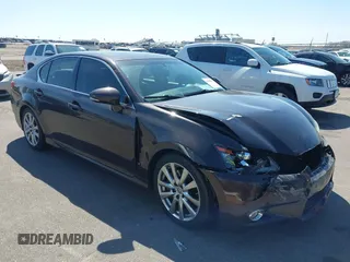 2013 Lexus GS 350 z VIN JTHCE1BL2D5013898, wystawiony jako IAAI lot #41988563 z przebiegiem 108 500 mil mil oraz . Historia ofert i sprzedaży dostępna na DreamBid. Obrazek 1.