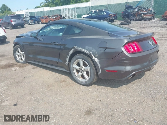 2016 Ford Mustang V6 z VIN 1FA6P8AM7G5320991, wystawiony jako IAAI lot #42405138 z przebiegiem Nie podano mil oraz . Historia ofert i sprzedaży dostępna na DreamBid. Obrazek 3.
