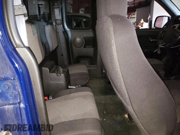 2012 Chevrolet Colorado z VIN 1GCJTDFE1C8161811, wystawiony jako Copart lot #57166785 z przebiegiem Nie podano mil oraz Czysty tytuł • Clean title. Historia ofert i sprzedaży dostępna na DreamBid. Obrazek 10.