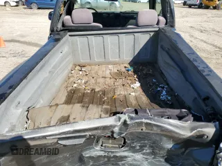 2000 GMC New Sierra 1500 SLE with VIN 1GTEC14W0YZ248659, listed as a Copart auction lot 44751355 with 0 mi miles and Salvage Title. Bid and sale history available at carsss.com. Image 10.