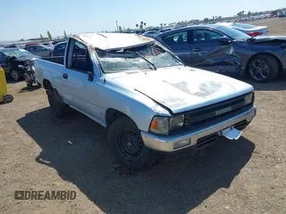 1990 Toyota Pickup with VIN JT4RN81A3L5058528, listed as a IAAI auction lot 42303582 with 311,679 mi miles and . Bid and sale history available at DreamBid. Image 1.