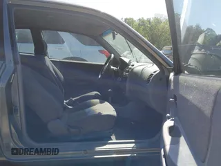2001 Hyundai Accent GLS z VIN KMHCG35C01U136132, wystawiony jako IAAI lot #42293830 z przebiegiem 111 906 mil mil oraz . Historia ofert i sprzedaży dostępna na DreamBid. Obrazek 5.