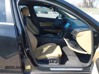 2013 Cadillac ATS z VIN 1G6AA5RX3D0175365, wystawiony jako IAAI lot #42024806 z przebiegiem 107 133 mil mil oraz . Historia ofert i sprzedaży dostępna na DreamBid. Obrazek 5.