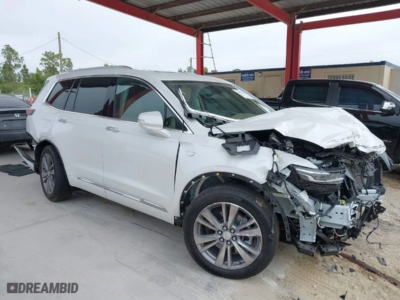 2024 Cadillac XT6 Premium Luxury with VIN 1GYKPERS5RZ741592, listed as a IAAI auction lot 41327267 with NaN miles. Bid and sale history available at carsss.com. Image 14.