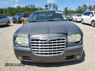 2008 Chrysler 300 C Hemi with VIN 2C3KA63H38H132014, listed as a Copart auction lot 53229375 with 241,865 mi miles and Clean Title. Bid and sale history available at carsss.com. Image 5.