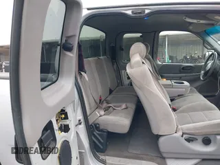 2001 Ford F-150 XL с VIN 1FTRX17L21NA88319, выставлен на аукционе IAAI как лот 41476671 с пробегом Не указан миль и . История ставок и продаж доступна на DreamBid. Изображение 8.