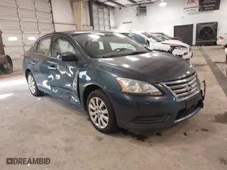 2014 Nissan Sentra SV with VIN 3N1AB7AP7EY215331, listed as a IAAI auction lot 41423935 with 200,419 mi miles. Bid and sale history available at carsss.com. Image 1.