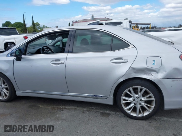 2010 Lexus HS 250h with VIN JTHBB1BA3A2018799, listed as a IAAI auction lot 42056815 with 220,768 mi miles. Bid and sale history available at carsss.com. Image 14.