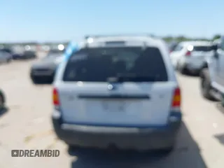 2006 Ford Escape XLT с VIN 1FMCU03176KA84543, выставлен на аукционе IAAI как лот 41991892 с пробегом 170 017 миль миль и . История ставок и продаж доступна на DreamBid. Изображение 16.