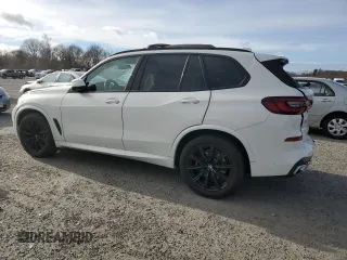 2022 BMW X5 xDrive40i with VIN 5UXCR6C07N9L54522, listed as a Copart auction lot 41493835 with Not Provided miles and Salvage Title. Bid and sale history available at DreamBid. Image 2.