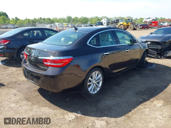 2014 Buick Verano Group z VIN 1G4PS5SK0E4123281, wystawiony jako IAAI lot #42250949 z przebiegiem 132 746 mil mil oraz . Historia ofert i sprzedaży dostępna na DreamBid. Obrazek 4.