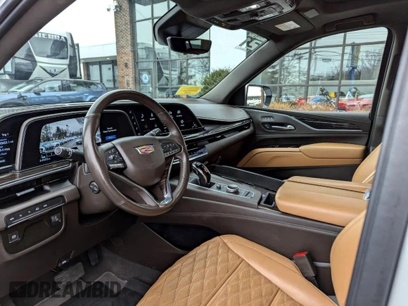 2021 Cadillac Escalade ESV Premium Luxury z VIN 1GYS4KKL7MR4240XX, wystawiony jako Copart lot #53200145 z przebiegiem 43 652 mil mil oraz Czysty tytuł • Clean title. Historia ofert i sprzedaży dostępna na DreamBid. Obrazek 9.