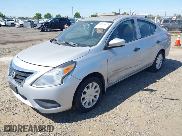 2017 Nissan Versa S Plus z VIN 3N1CN7AP1HL898824, wystawiony jako IAAI lot #42378655 z przebiegiem 96 499 mil mil oraz . Historia ofert i sprzedaży dostępna na DreamBid. Obrazek 2.