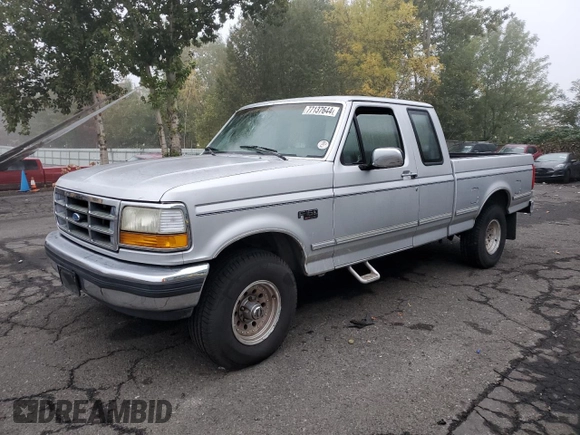1992 Ford F-150 with VIN 1FTEX14H2NKB15766, listed as a Copart auction lot 77137644 with Not Provided miles and Salvage Title. Bid and sale history available at DreamBid. Image 1.