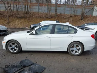 2014 BMW 3 Series 320i xDrive с VIN WBA3C3G58ENS68194, выставлен на аукционе IAAI как лот 41732422 с пробегом 103 206 миль миль и . История ставок и продаж доступна на DreamBid. Изображение 14.