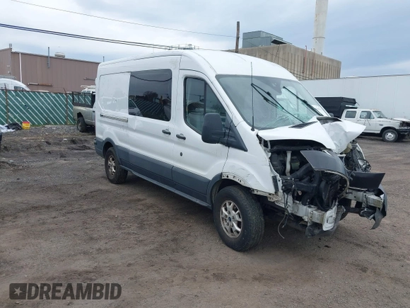 2015 Ford Transit Cargo z VIN 1FTNR2CM4FKA84584, wystawiony jako IAAI lot #42008193 z przebiegiem 224 453 mil mil oraz . Historia ofert i sprzedaży dostępna na DreamBid. Obrazek 1.