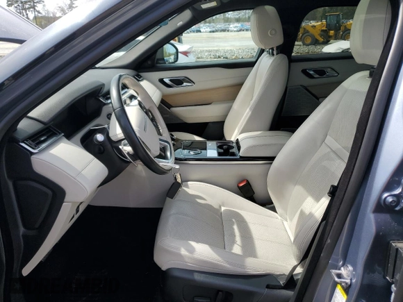 2019 Land Rover Range Rover Velar R-Dynamic SE with VIN SALYL2EX8KA779570, listed as a Copart auction lot 48140394 with 47,861 mi miles. Bid and sale history available at carsss.com. Image 7.