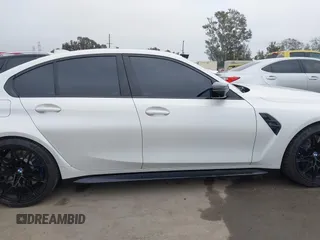 2022 BMW M3 Competition z VIN WBS33AY09NFL79043, wystawiony jako IAAI lot #42180934 z przebiegiem 31 837 mil mil oraz . Historia ofert i sprzedaży dostępna na DreamBid. Obrazek 13.
