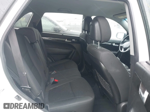 2015 Kia Sorento LX with VIN 5XYKTCA63FG586054, listed as a IAAI auction lot 42246543 with 159,427 mi miles and . Bid and sale history available at DreamBid. Image 8.
