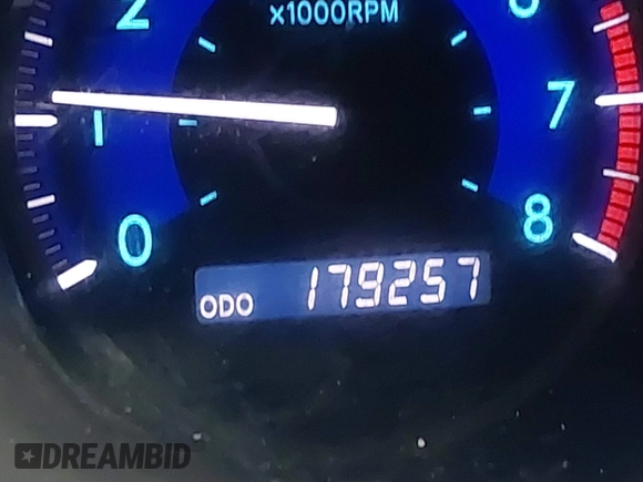2009 Toyota Sienna XLE with VIN 5TDZK22C19S232024, listed as a IAAI auction lot 42081485 with 179,257 mi miles. Bid and sale history available at carsss.com. Image 15.