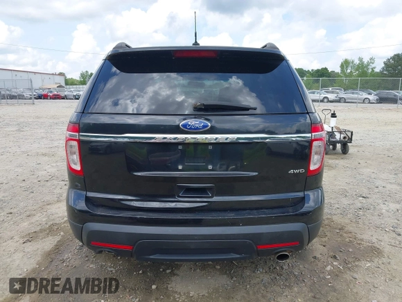 2011 Ford Explorer with VIN 1FMHK8B82BGA33523, listed as a IAAI auction lot 42151861 with 206,419 mi miles and . Bid and sale history available at DreamBid. Image 16.