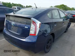 2015 Toyota Prius Four with VIN JTDKN3DU0F0479229, listed as a IAAI auction lot 42063782 with 203,501 mi miles and . Bid and sale history available at DreamBid. Image 4.