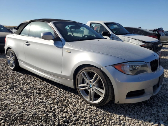 2013 BMW 1 Series 135i with VIN WBAUN7C55DVM27831, listed as a Copart auction lot 72805254 with 210,859 mi miles and Clean Title. Bid and sale history available at carsss.com. Image 4.