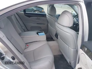 2007 Lexus LS 460 z VIN JTHBL46F875014386, wystawiony jako IAAI lot #41946333 z przebiegiem 134 574 mil mil oraz . Historia ofert i sprzedaży dostępna na DreamBid. Obrazek 8.