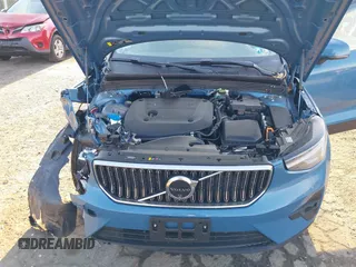 2024 Volvo XC40 Plus Bright Theme with VIN YV4L12UE1R2216840, listed as a IAAI auction lot 41405763 with 4,849 mi miles. Bid and sale history available at carsss.com. Image 10.