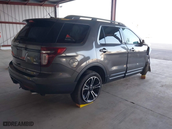2015 Ford Explorer Sport with VIN 1FM5K8GT4FGA27549, listed as a IAAI auction lot 41353893 with 172,871 mi miles. Bid and sale history available at carsss.com. Image 4.