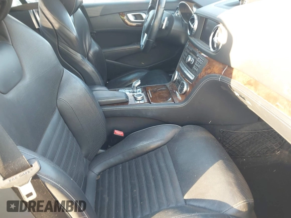 2013 Mercedes-Benz SL 550 z VIN WDDJK7DA4DF020058, wystawiony jako IAAI lot #41390103 z przebiegiem 78 685 mil mil oraz . Historia ofert i sprzedaży dostępna na DreamBid. Obrazek 5.