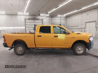 2019 Ram 2500 Tradesman with VIN 3C6UR5CJ3KG620324, listed as a IAAI auction lot 42516945 with 34,444 mi miles and . Bid and sale history available at DreamBid. Image 14.