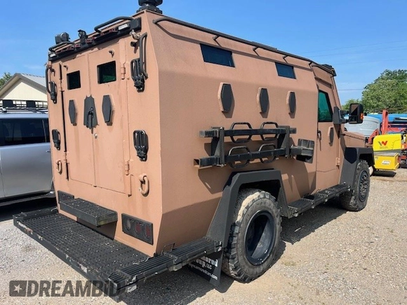 2014 Ford F-550 XL with VIN 1FDUF5HT7EEA61573, listed as a Copart auction lot 55421995 with Not Provided miles and Clean Title. Bid and sale history available at carsss.com. Image 3.