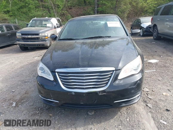 2013 Chrysler 200 LX with VIN 1C3CCBAB7DN568548, listed as a IAAI auction lot 41922392 with 173,255 mi miles. Bid and sale history available at carsss.com. Image 6.