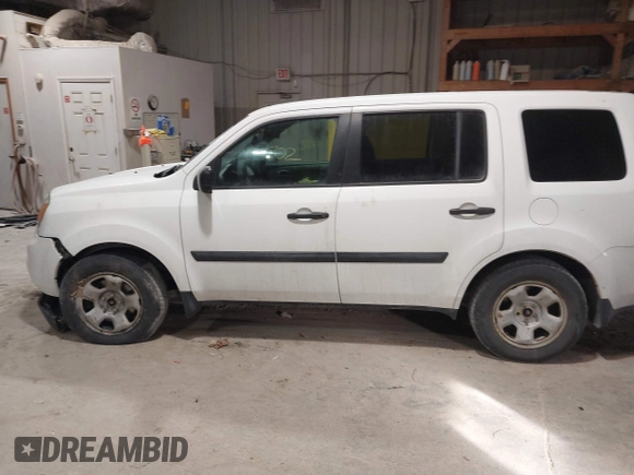 2014 Honda Pilot LX with VIN 5FNYF4H27EB025811, listed as a IAAI auction lot 41501702 with 144,909 mi miles and . Bid and sale history available at DreamBid. Image 14.