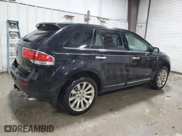 2014 Lincoln MKX with VIN 2LMDJ8JK4EBL16245, listed as a Copart auction lot 82864264 with 180,187 mi miles and Salvage Title. Bid and sale history available at carsss.com. Image 3.