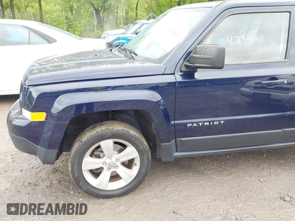 2014 Jeep Patriot Latitude with VIN 1C4NJRFB3ED661196, listed as a IAAI auction lot 42338511 with 101,686 mi miles and . Bid and sale history available at DreamBid. Image 6.