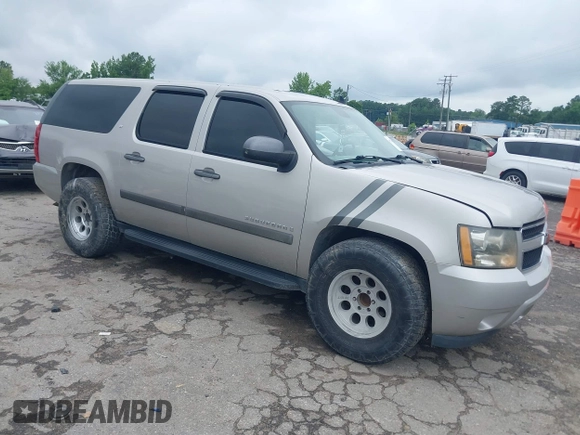2007 Chevrolet Suburban LT с VIN 3GNFC16057G172472, выставлен на аукционе IAAI как лот 42716676 с пробегом 262 281 миль миль и . История ставок и продаж доступна на DreamBid. Изображение 1.