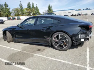 2024 Audi RS e-tron GT z VIN WAUBHBFW2R7901512, wystawiony jako Copart lot #49185595 z przebiegiem 1 993 mil mil oraz Szkoda całkowita • Salvage title. Historia ofert i sprzedaży dostępna na DreamBid. Obrazek 2.