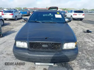 2007 Ford Police Interceptor with VIN 2FAHP71W17X140277, listed as a IAAI auction lot 41932372 with Not provided miles and . Bid and sale history available at DreamBid. Image 13.