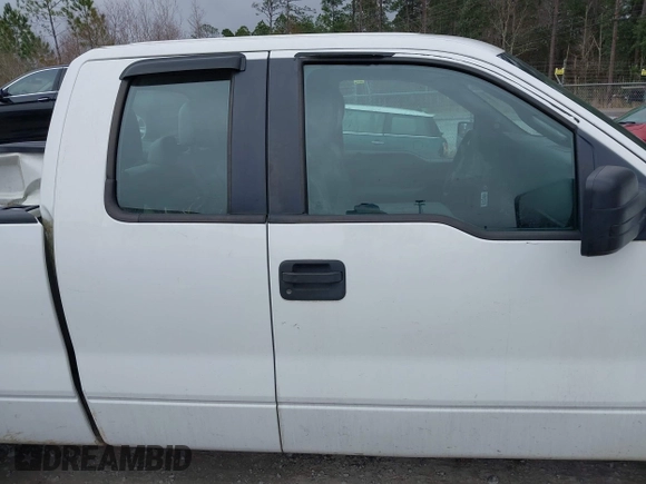2013 Ford F-150 XL with VIN 1FTEX1CM7DFA43064, listed as a IAAI auction lot 41536493 with 182,465 mi miles. Bid and sale history available at carsss.com. Image 14.
