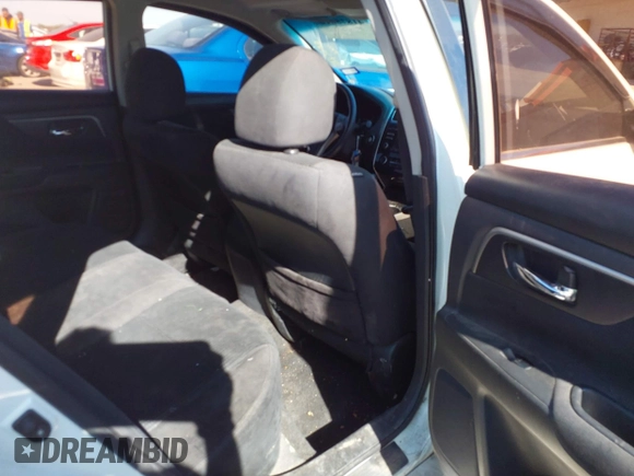 2015 Nissan Altima S with VIN 1N4AL3AP9FN320475, listed as a IAAI auction lot 41875010 with 144,899 mi miles and . Bid and sale history available at DreamBid. Image 8.